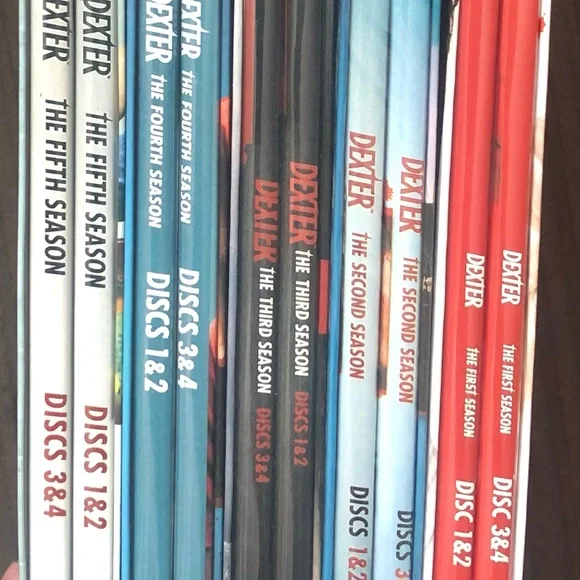 Dexter DVD Box Set - Picture 3 of 3